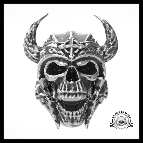 Bague Tête de Mort Casque a Cornes