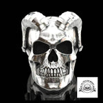 Bague Tête de Mort Cornue