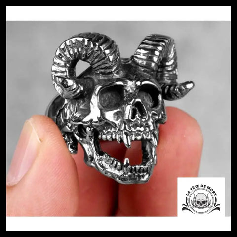 Bague Tête de Mort Satanique