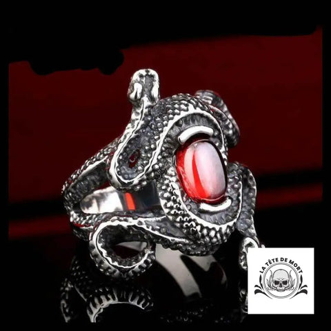 Bague Tête de Mort Serpent Corail
