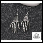 Boucles D’oreilles Tête de Mort Mains