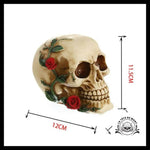 Sculpture Tête de Mort Crâne Roses Rouges Grimpantes